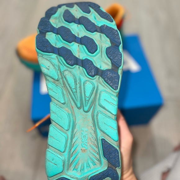 Hoka Rincon 3 Size 7 - Picture 7 of 9